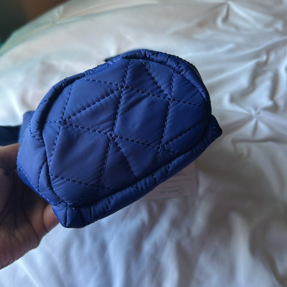 Travelon 5 Point Anti-Theft Security Bag - Picture 8 of 8